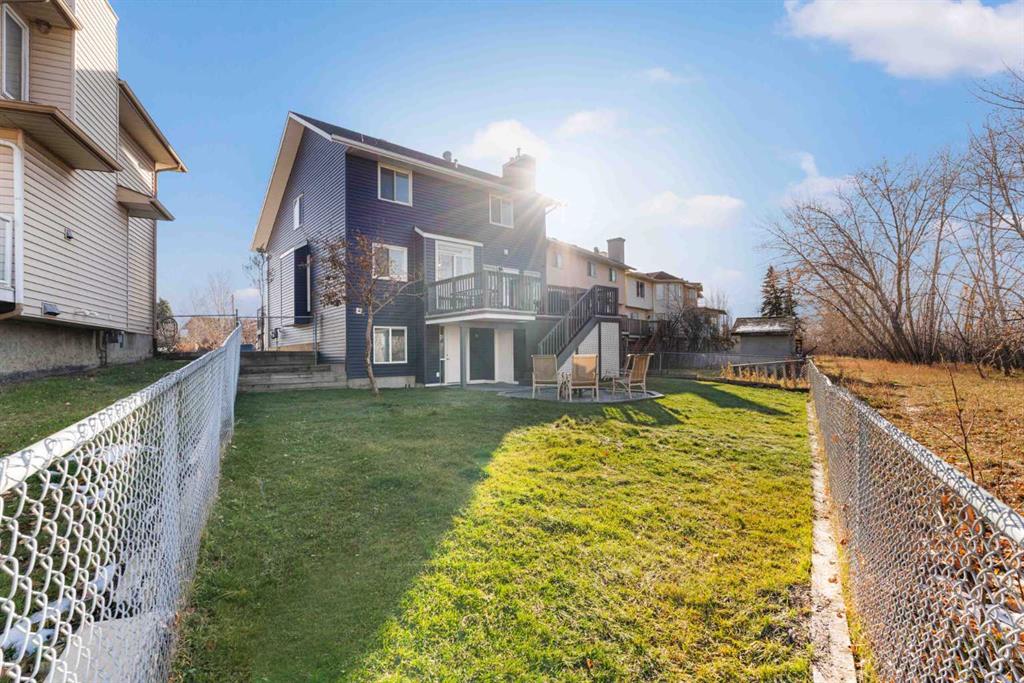 131 Riverside Way SE