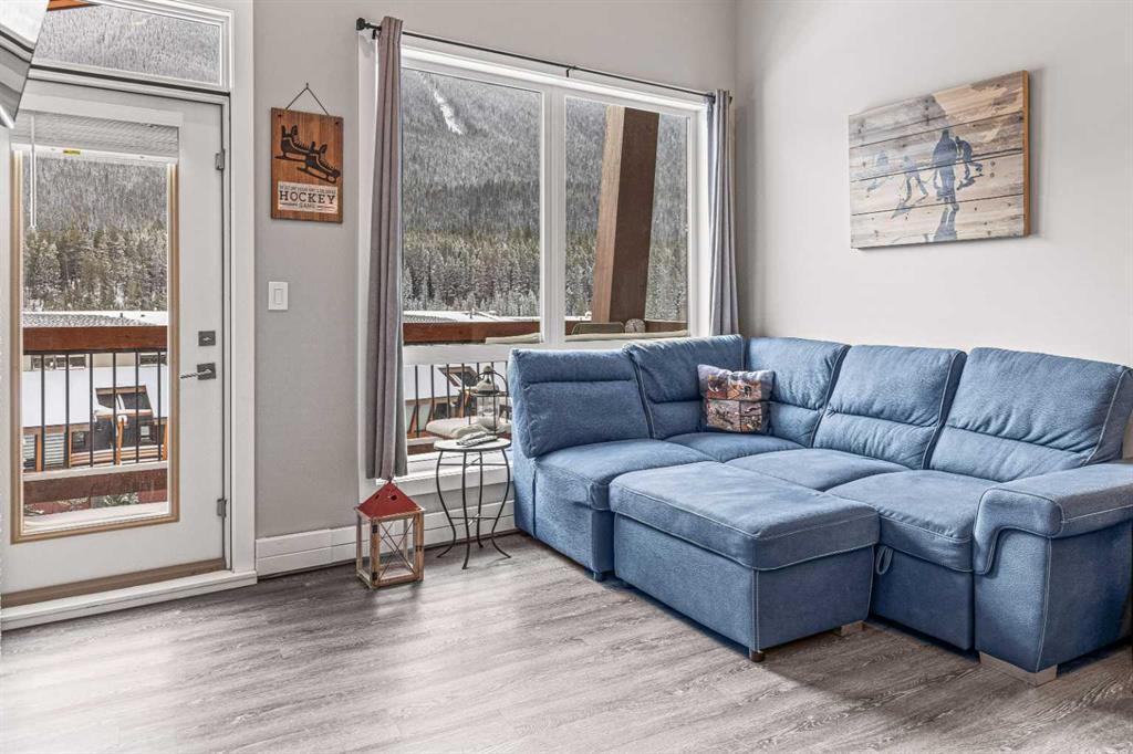106 Stewart Creek Rise, #303