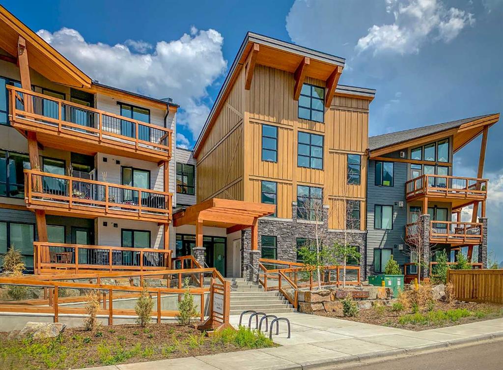 106 Stewart Creek Rise, #303
