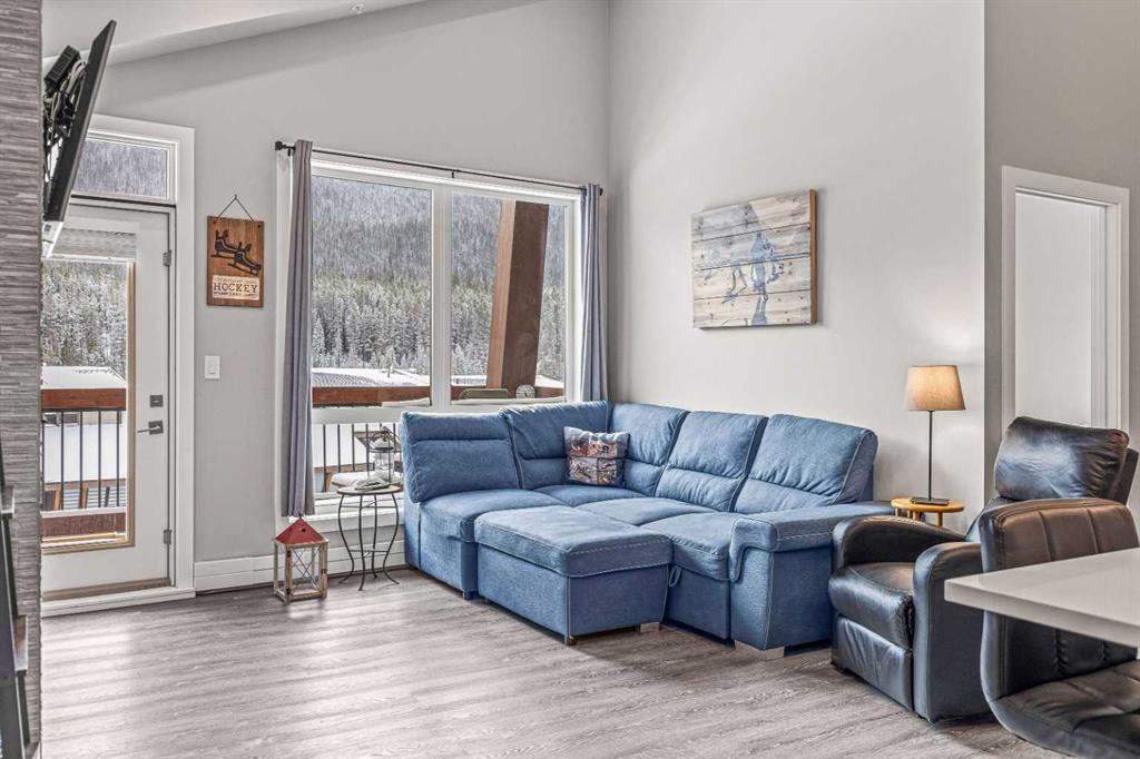 106 Stewart Creek Rise, #303