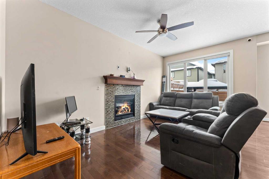 40 Saddlelake Gardens NE