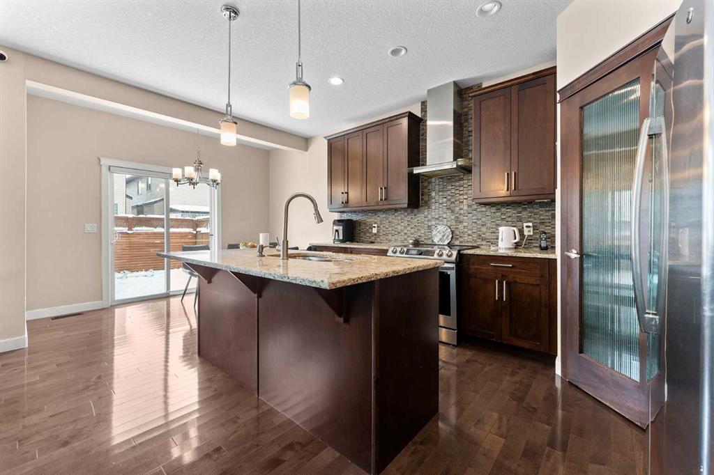 40 Saddlelake Gardens NE