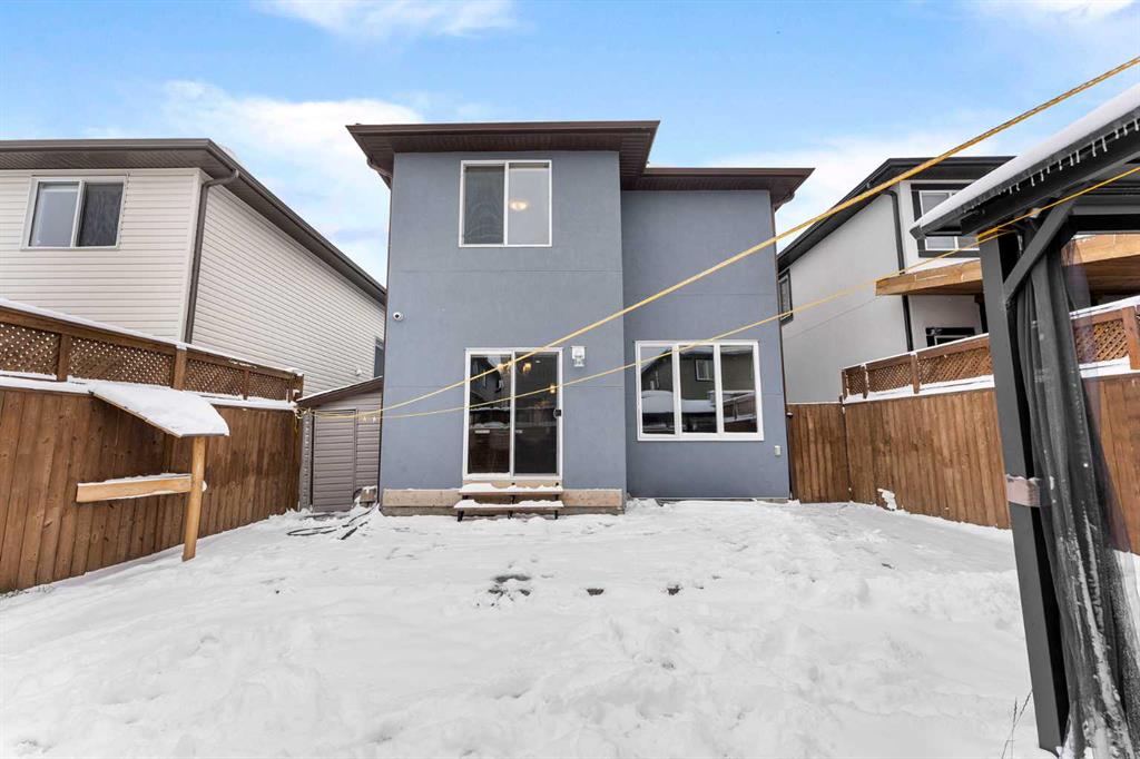 40 Saddlelake Gardens NE