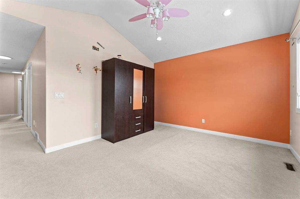 40 Saddlelake Gardens NE