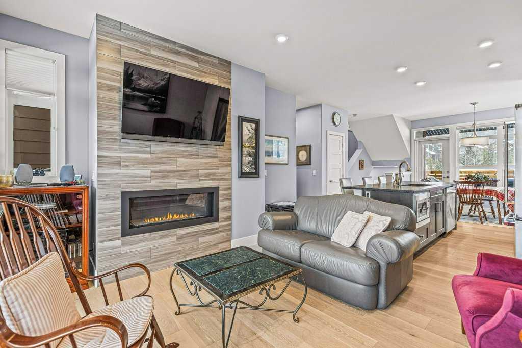 401 riva Place