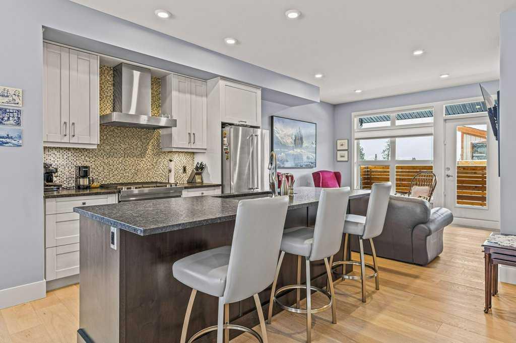 401 riva Place