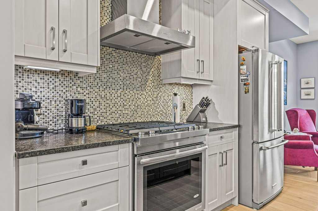 401 riva Place