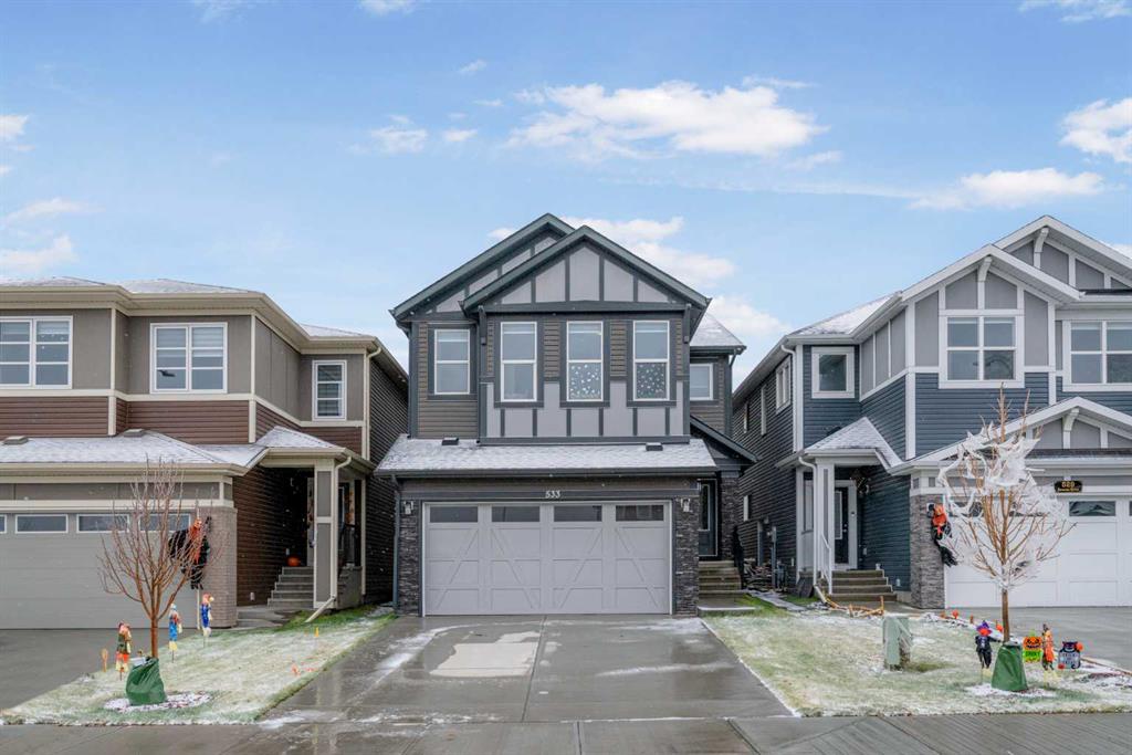533 Savanna Drive NE