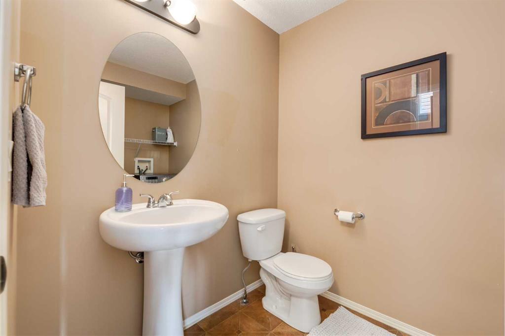 2469 Ravenswood View SE
