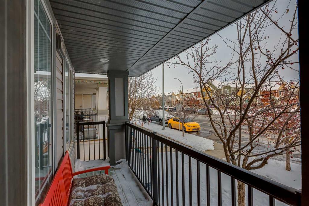 2469 Ravenswood View SE