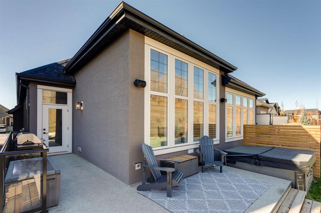 184 Cranbrook Drive SE