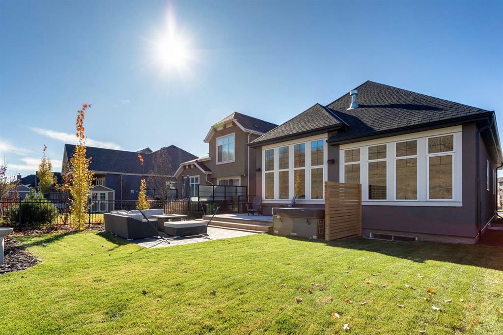 184 Cranbrook Drive SE