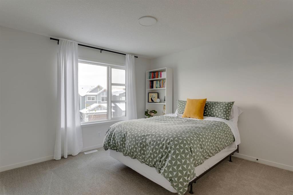 33 Cranbrook Manor SE