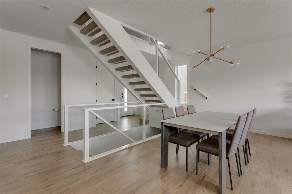 33 Cranbrook Manor SE