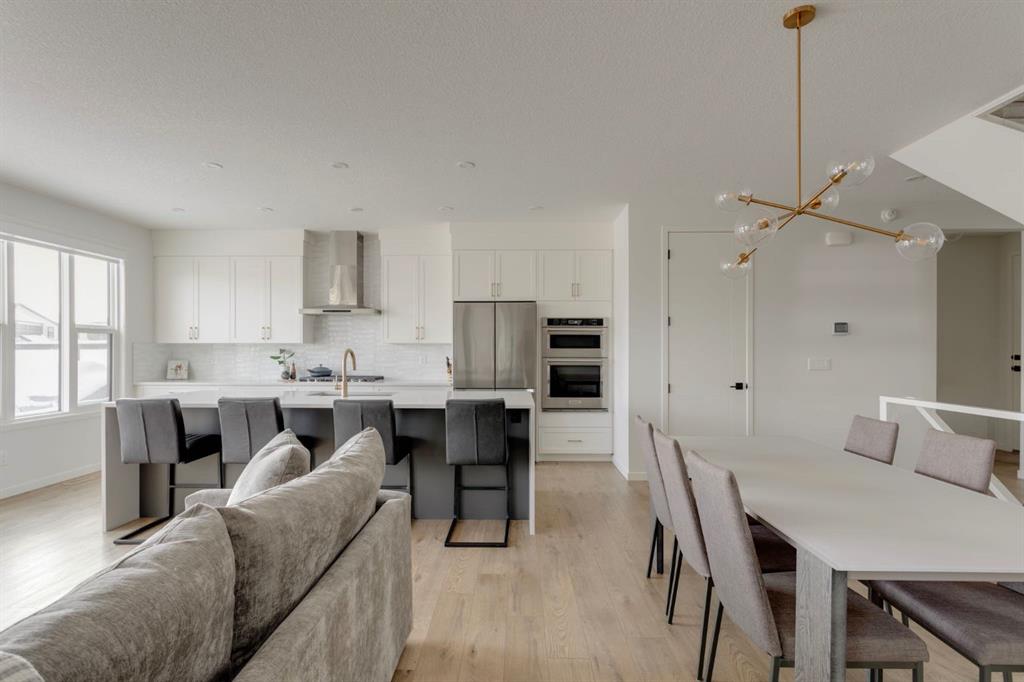 33 Cranbrook Manor SE