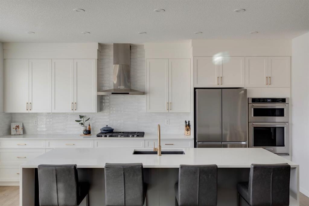 33 Cranbrook Manor SE