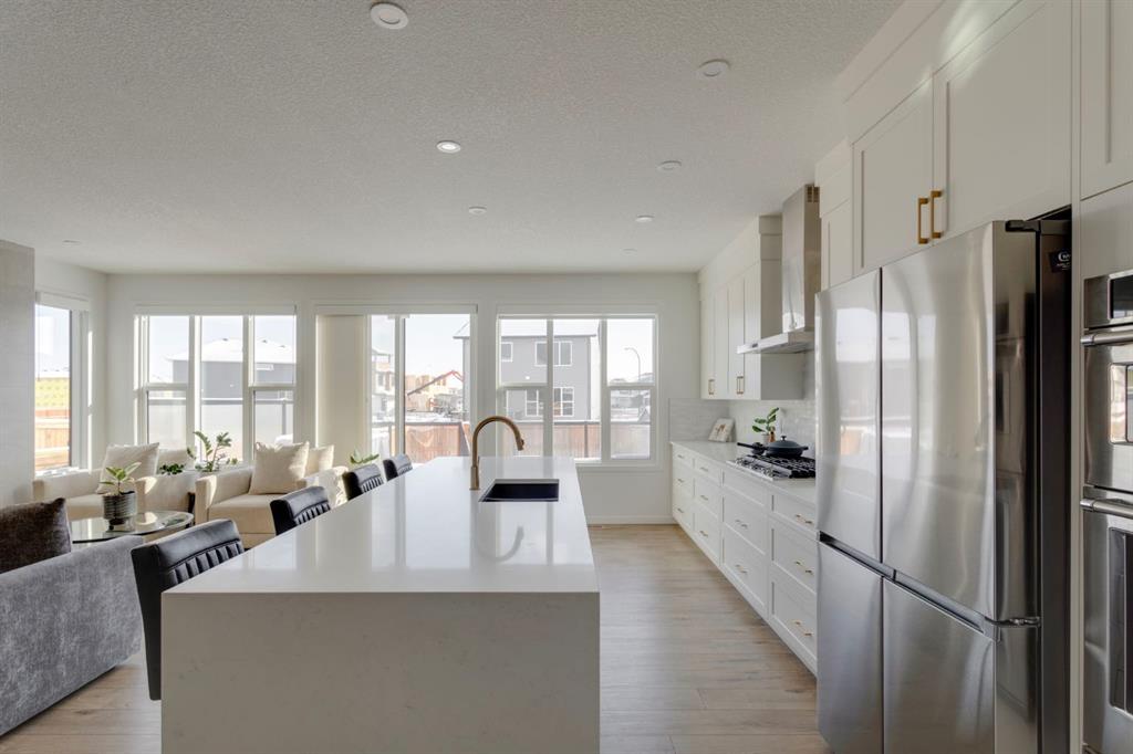 33 Cranbrook Manor SE