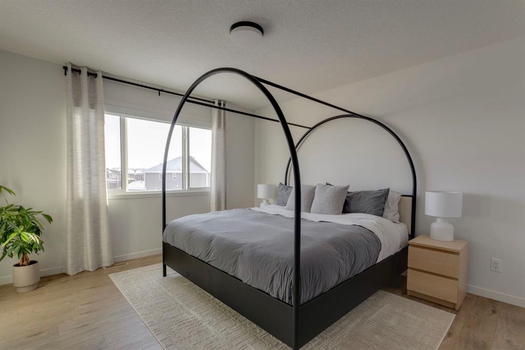 33 Cranbrook Manor SE
