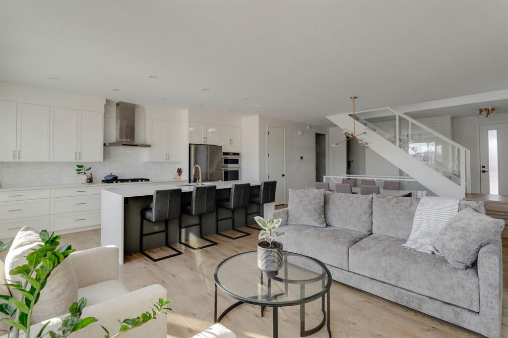 33 Cranbrook Manor SE