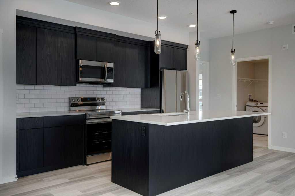 220 SETON Grove SE, #3408