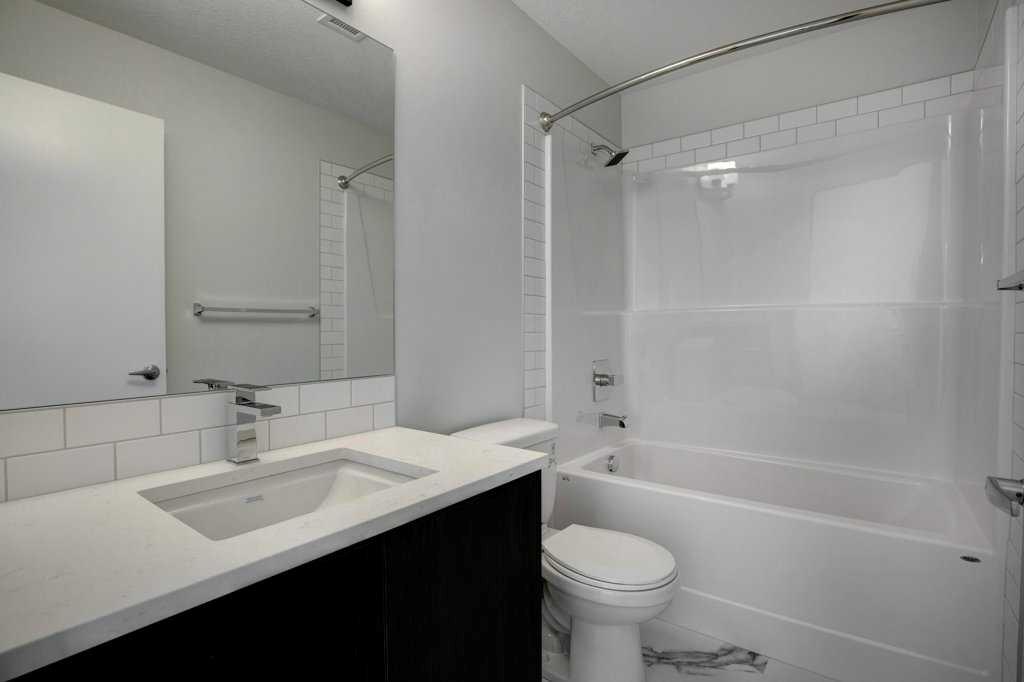 220 SETON Grove SE, #3408