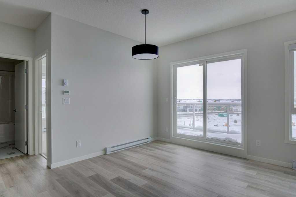 220 SETON Grove SE, #3408
