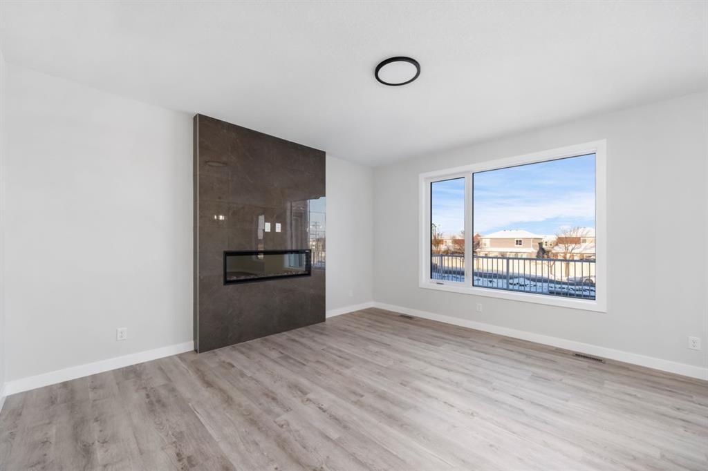 349 Dawson Circle