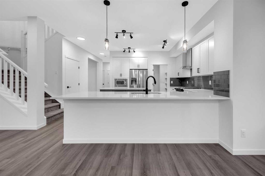 36 Magnolia Crescent SE