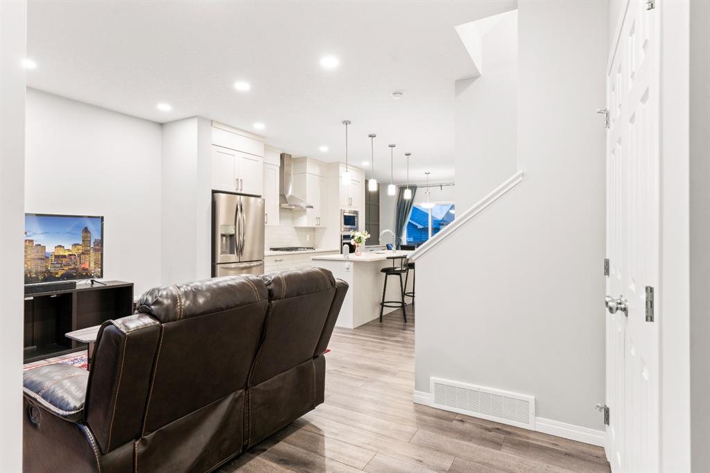 1065 Chinook Gate Heath SW