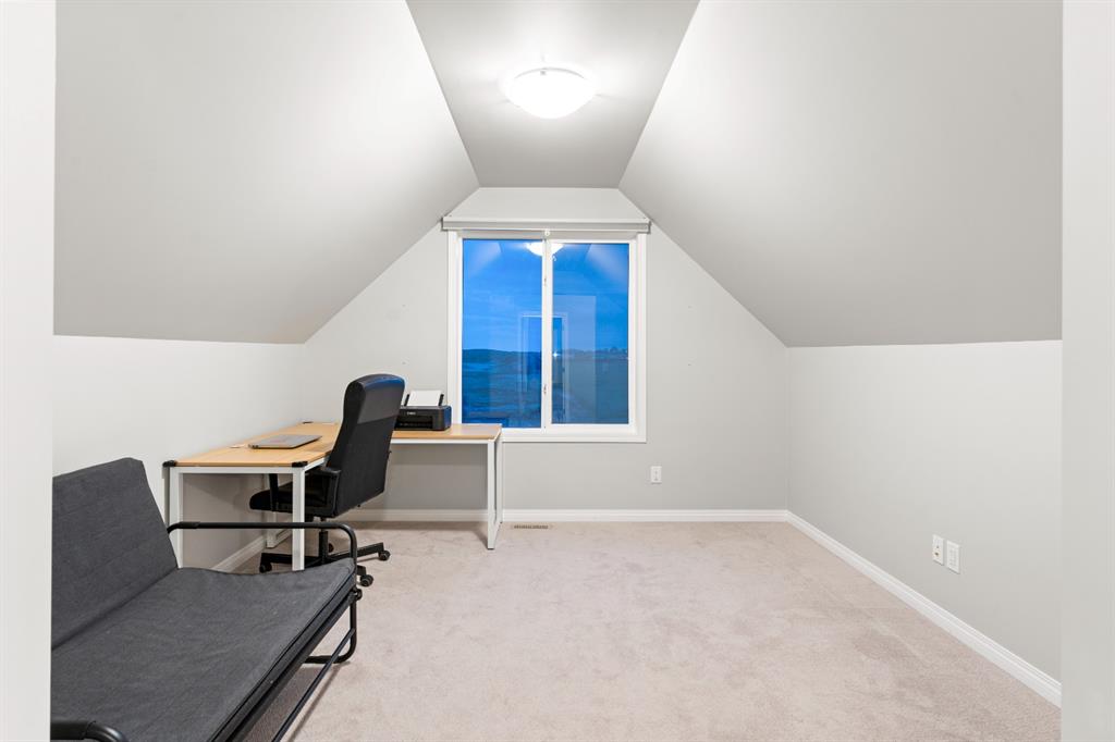 1065 Chinook Gate Heath SW