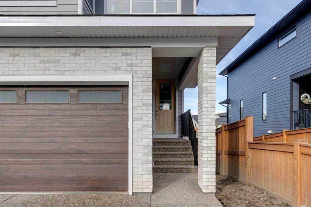 1160 Cranbrook Gardens SE