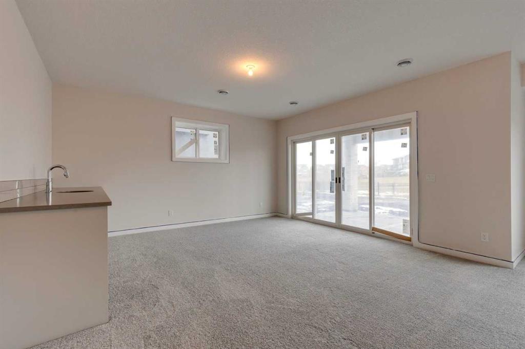 1160 Cranbrook Gardens SE