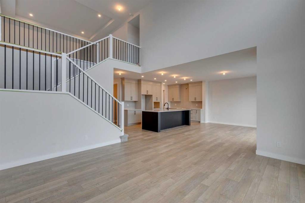 1160 Cranbrook Gardens SE