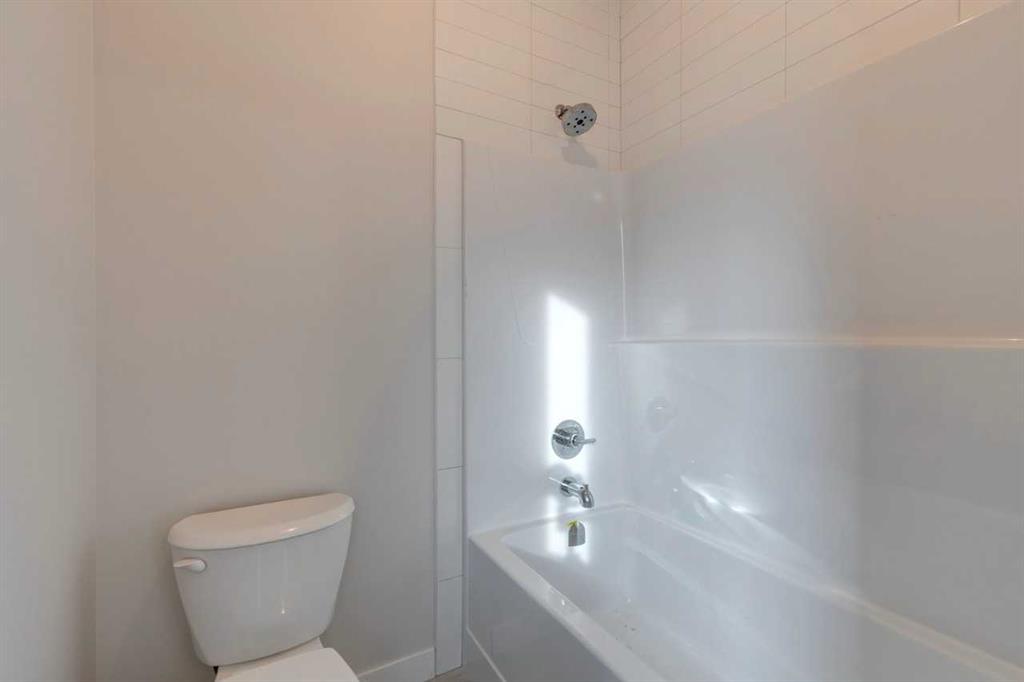 1160 Cranbrook Gardens SE