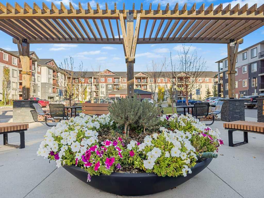 81 Legacy Boulevard SE, #3203