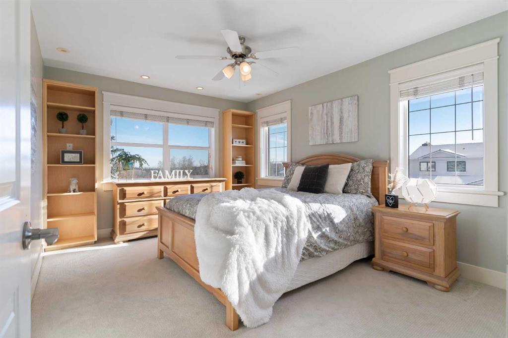 503 Woodhaven Bay SW