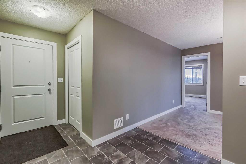 15 Saddlestone Way NE, #218