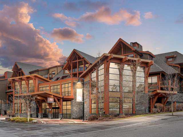 187 Kananaskis Way, #402
