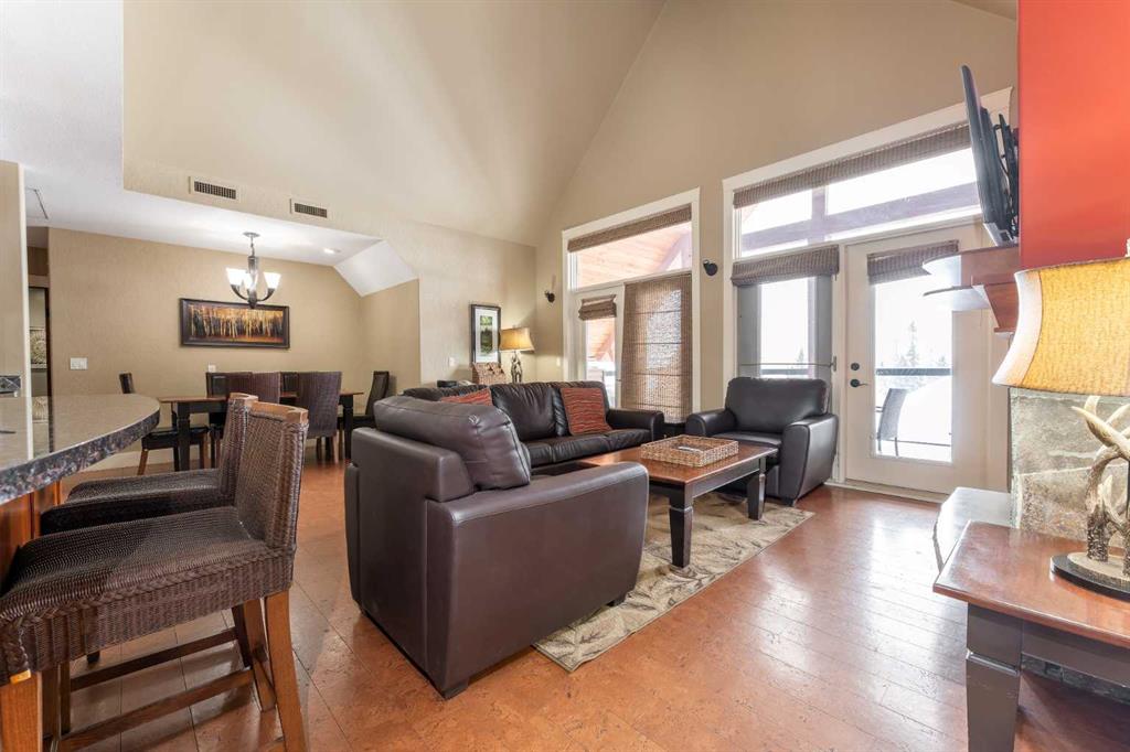 187 Kananaskis Way, #402