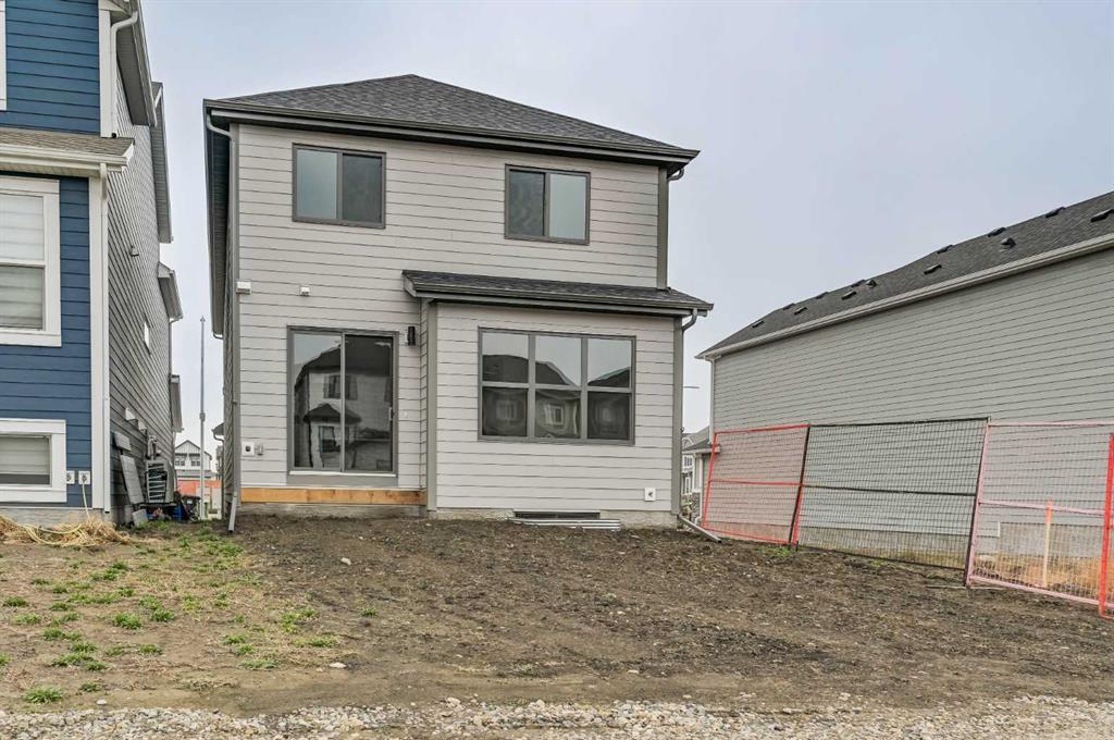 18 Magnolia Court SE