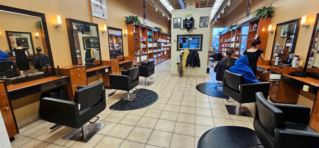 LISTING AGENT AIRDRIE