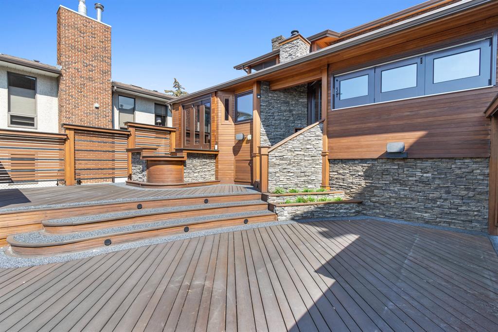 243 East chestermere Drive E
