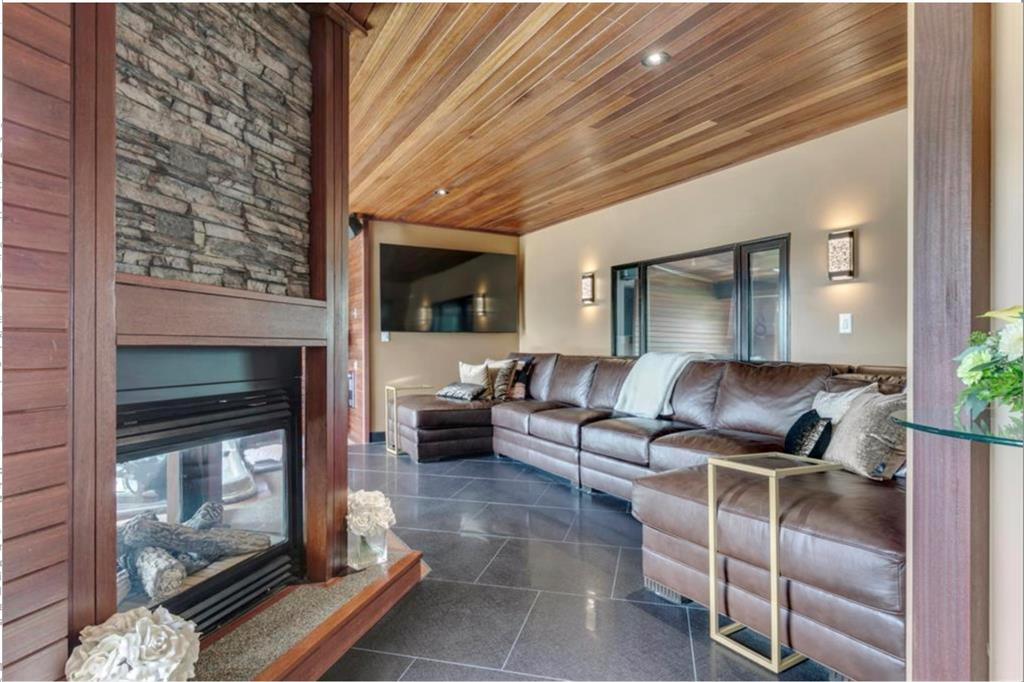 243 East chestermere Drive E