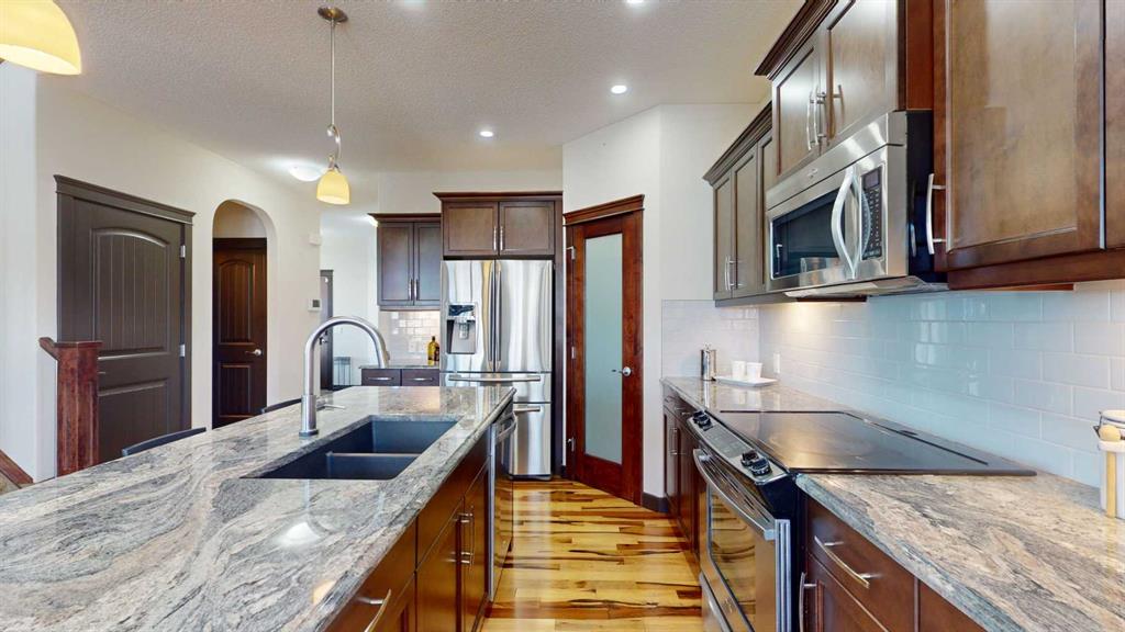 130 Ravenscroft Close SE