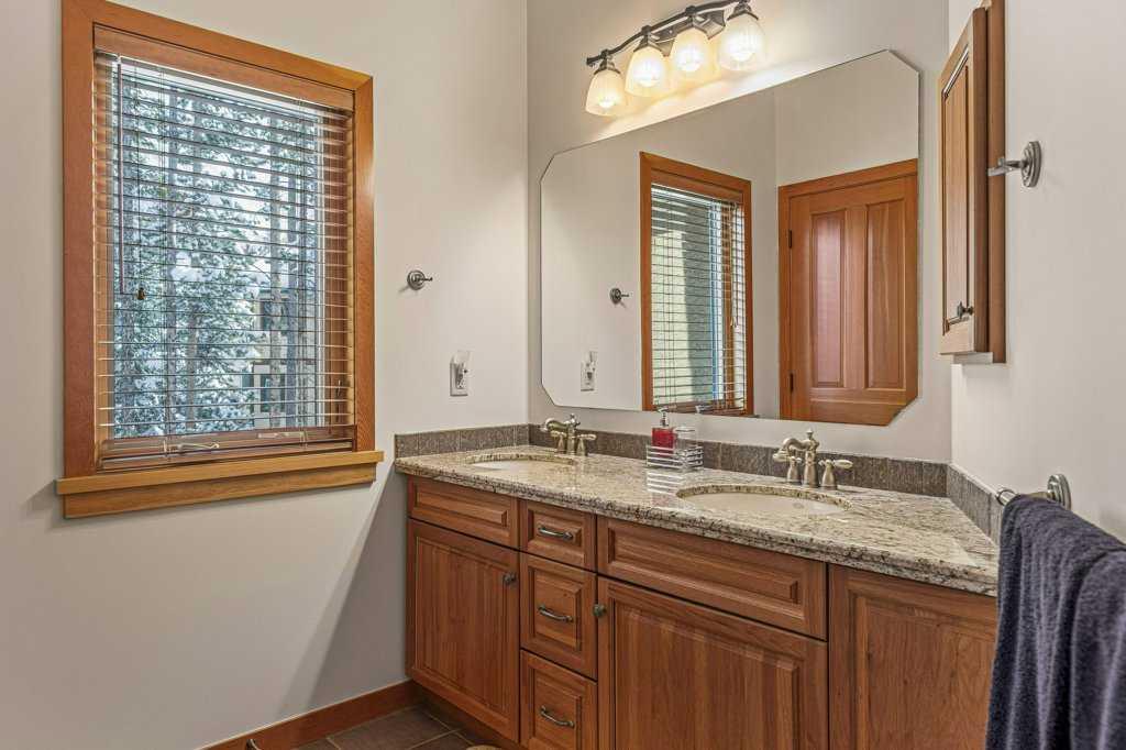 137 Wapiti Close, #340