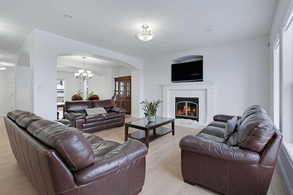 64 Everhollow Rise SW