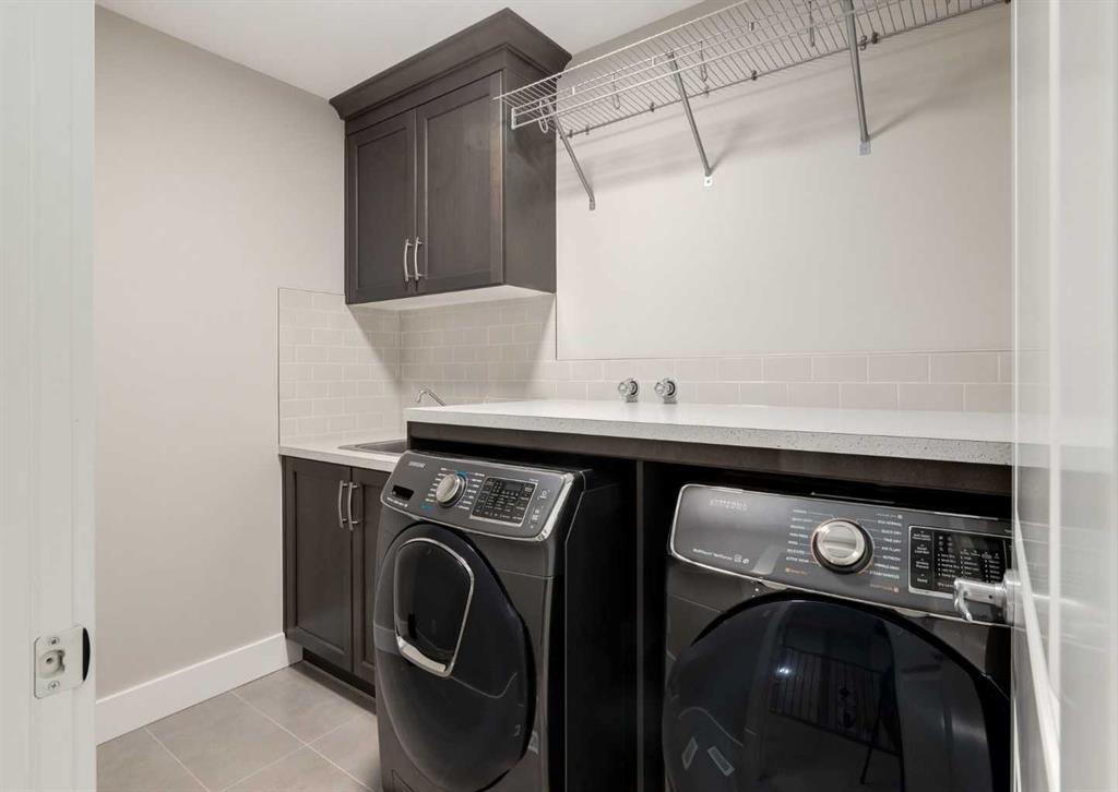 21 Trasimeno Crescent SW