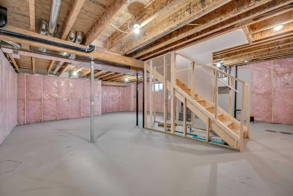 7 Cranfield Crescent SE