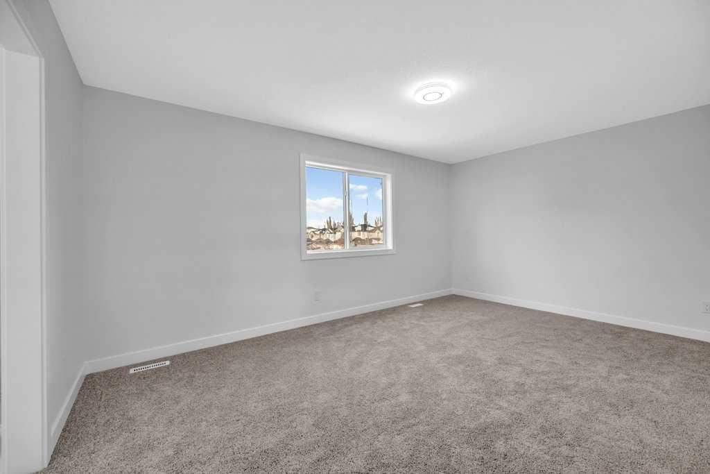 7 Cranfield Crescent SE
