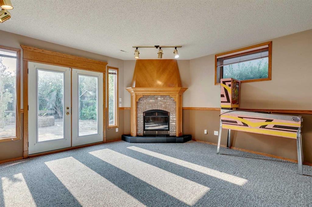 281 Lakeside Greens Crescent